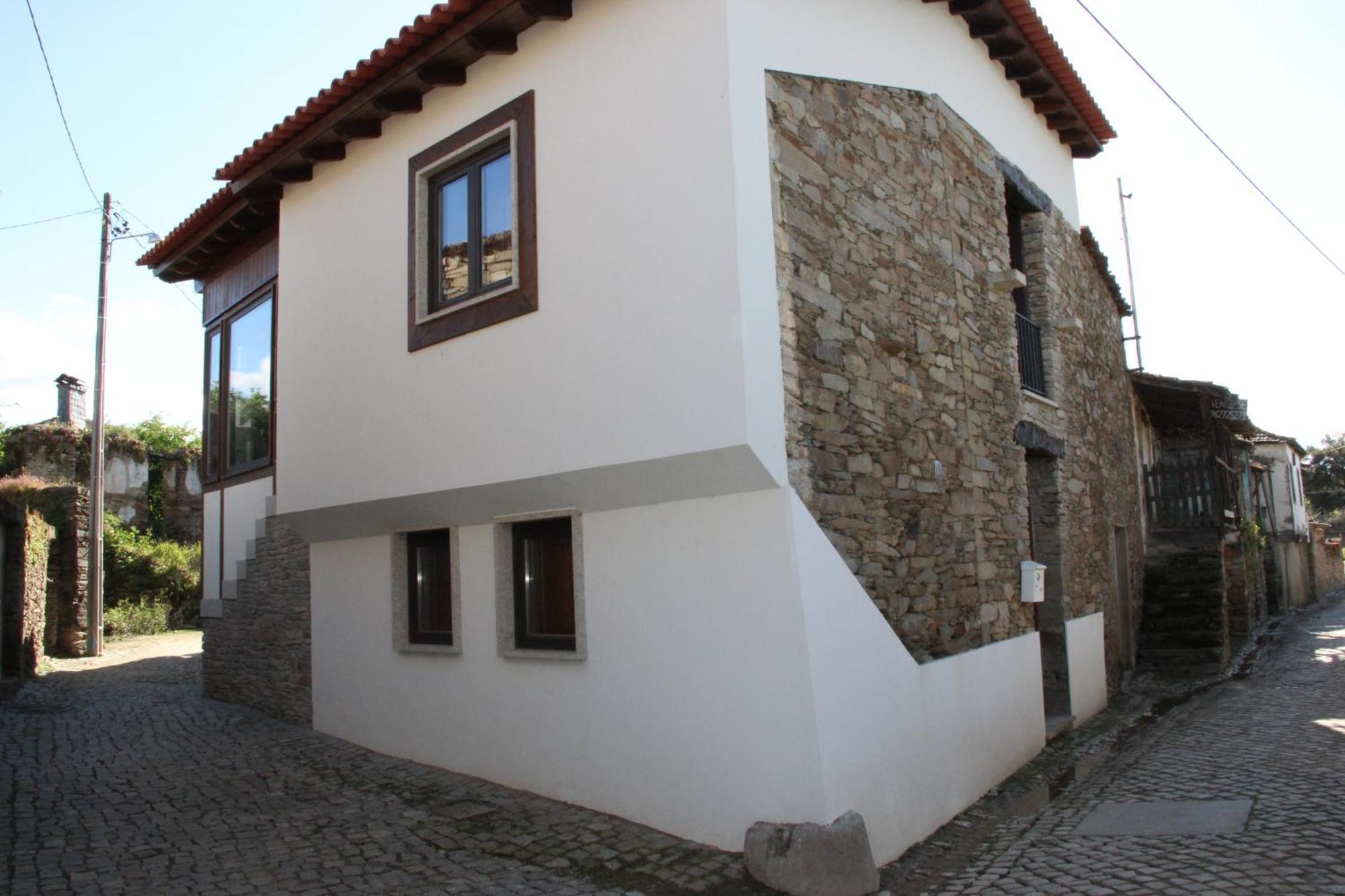 הוילה מירנדלה Casa Do Ferrador מראה חיצוני תמונה